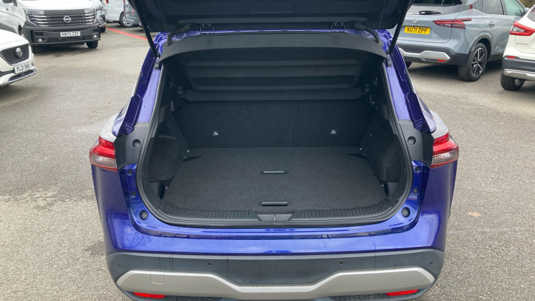 Nissan Qashqai 1.3 DiG-T MH N-Connecta 5dr Petrol Hatchback